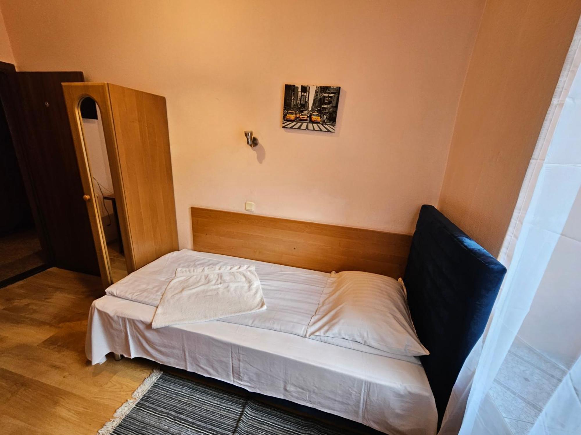 Hotel Haga Częstochowa Kültér fotó